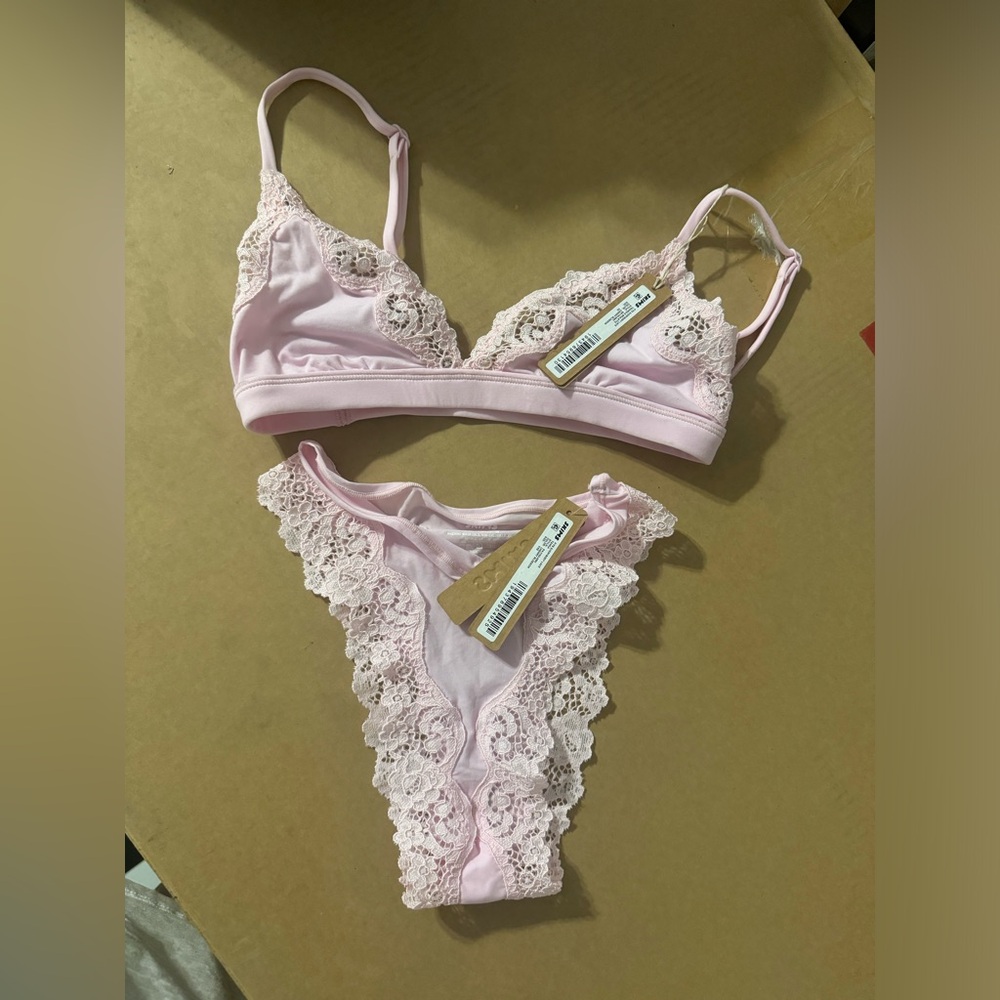 Skims lace bra